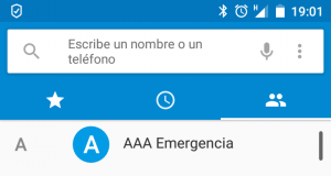 Configuración tradicional de contactos de emergencia. Actualmente sólo es útil si el teléfono carece de protección de desbloqueo, lo cual también es inseguro.